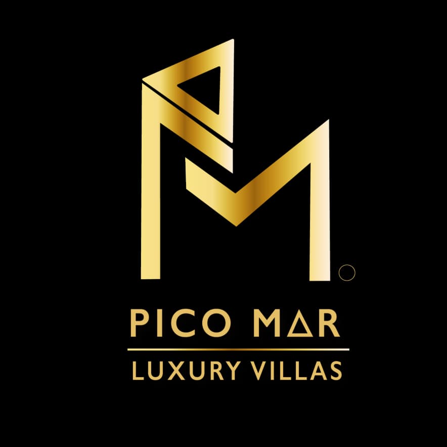 Picomar Luxury Villas portrait logo
